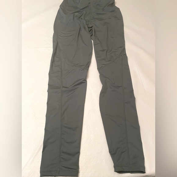 SHEIN Olive Green long sleeved crop top and legging set in Small. - Picture 6 of 7